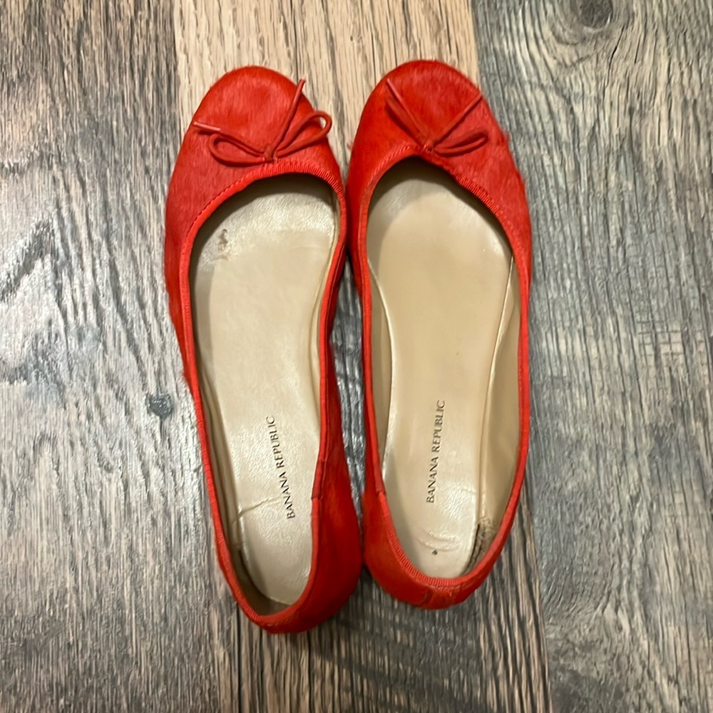 Red Banana Republic flat. Size 8